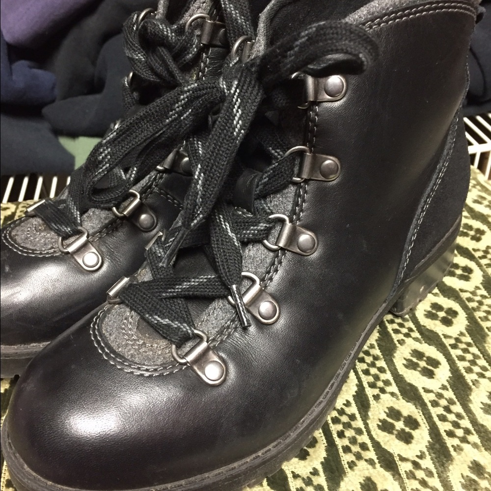 Clarks boots